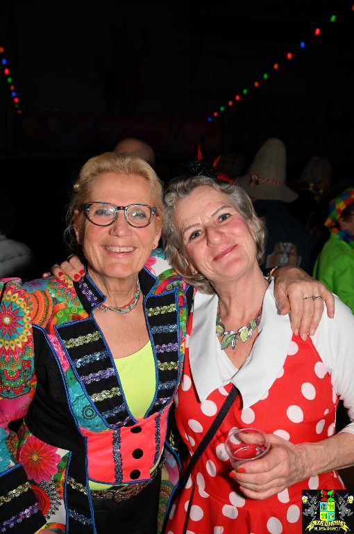 ../Images/Senioren carnaval 2024 186.jpg